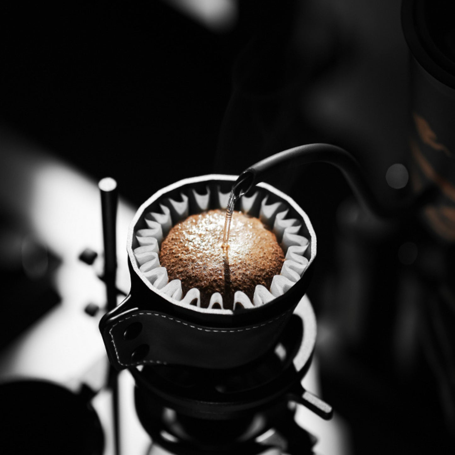 MHW-3BOMBER Meteorite Dripper – Flat-Bottom Pour-Over Coffee Brewer