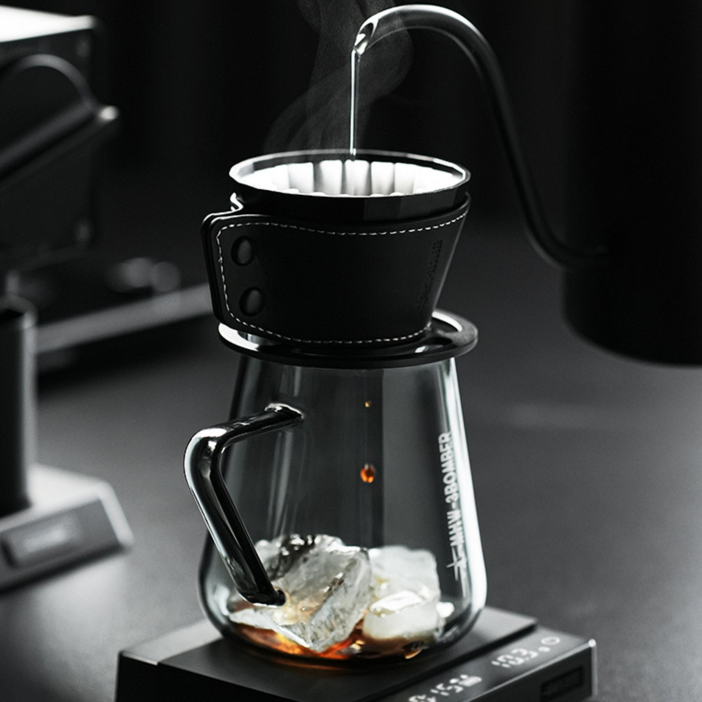MHW-3BOMBER Meteorite Dripper – Flat-Bottom Pour-Over Coffee Brewer